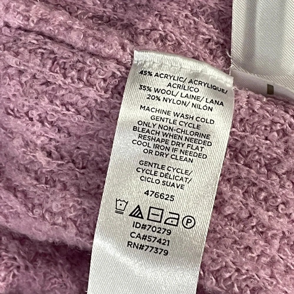 Ann Taylor Long Sleeve Turtleneck Wool blend Sweater, Medium. Light pink purple